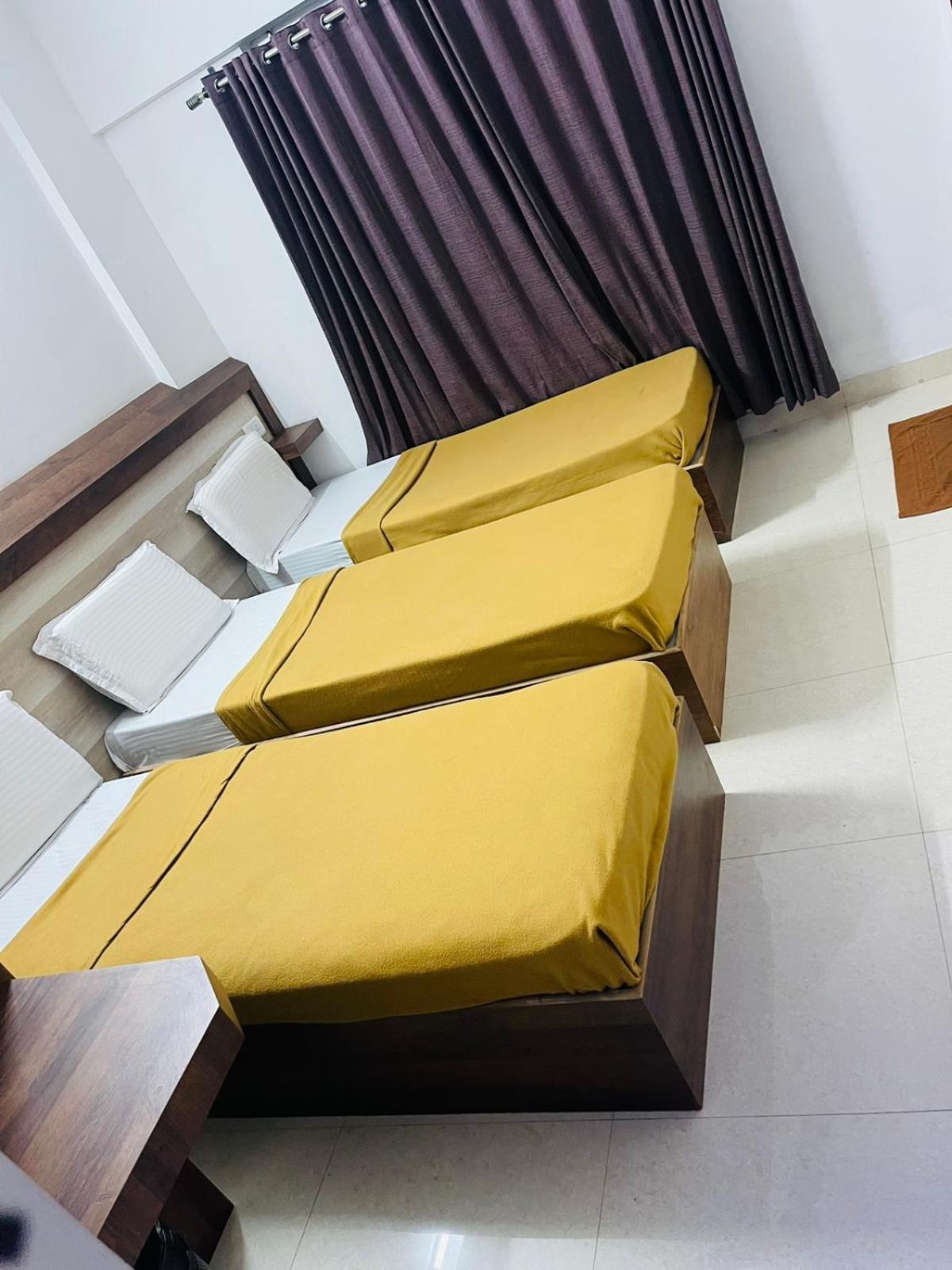 B Six Hotel Bangalore Extérieur photo