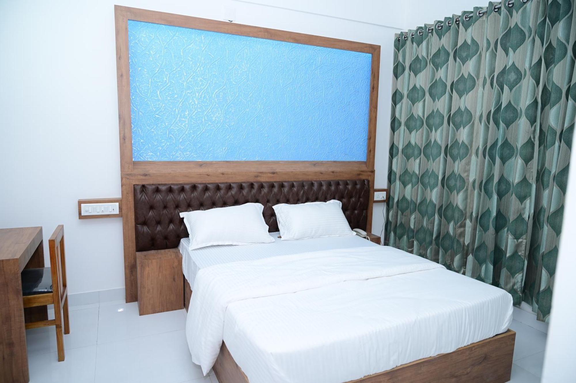 B Six Hotel Bangalore Extérieur photo