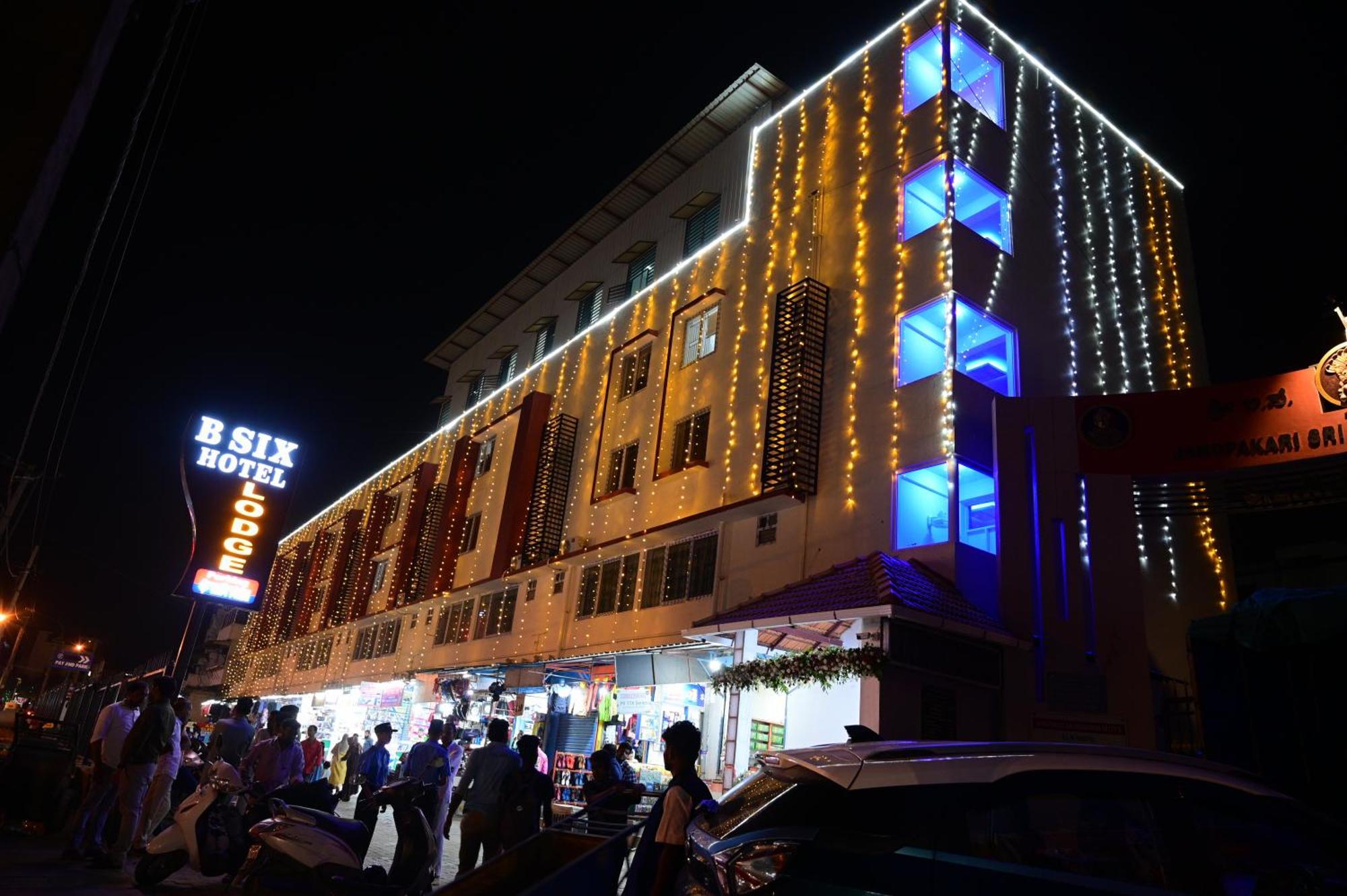 B Six Hotel Bangalore Extérieur photo